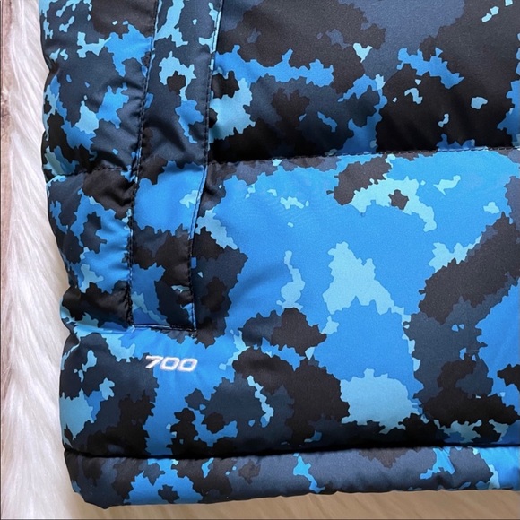 The North Face Women’s 1996 Retro Nuptse Vest - Picture 2 of 8